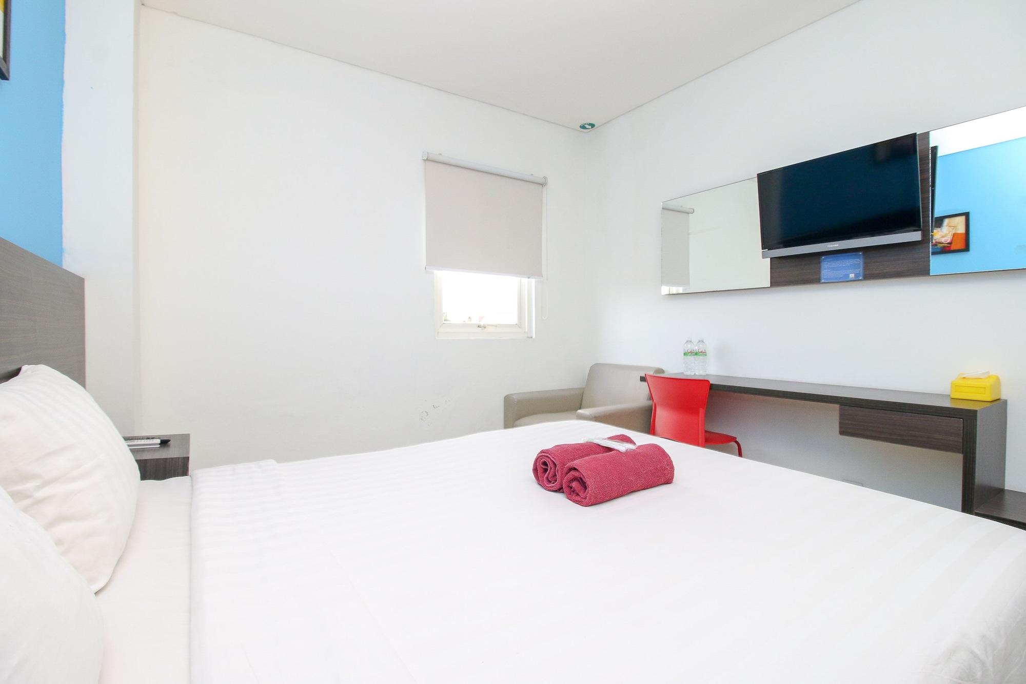 Pratama Hotel & Convention Mataram Bagian luar foto