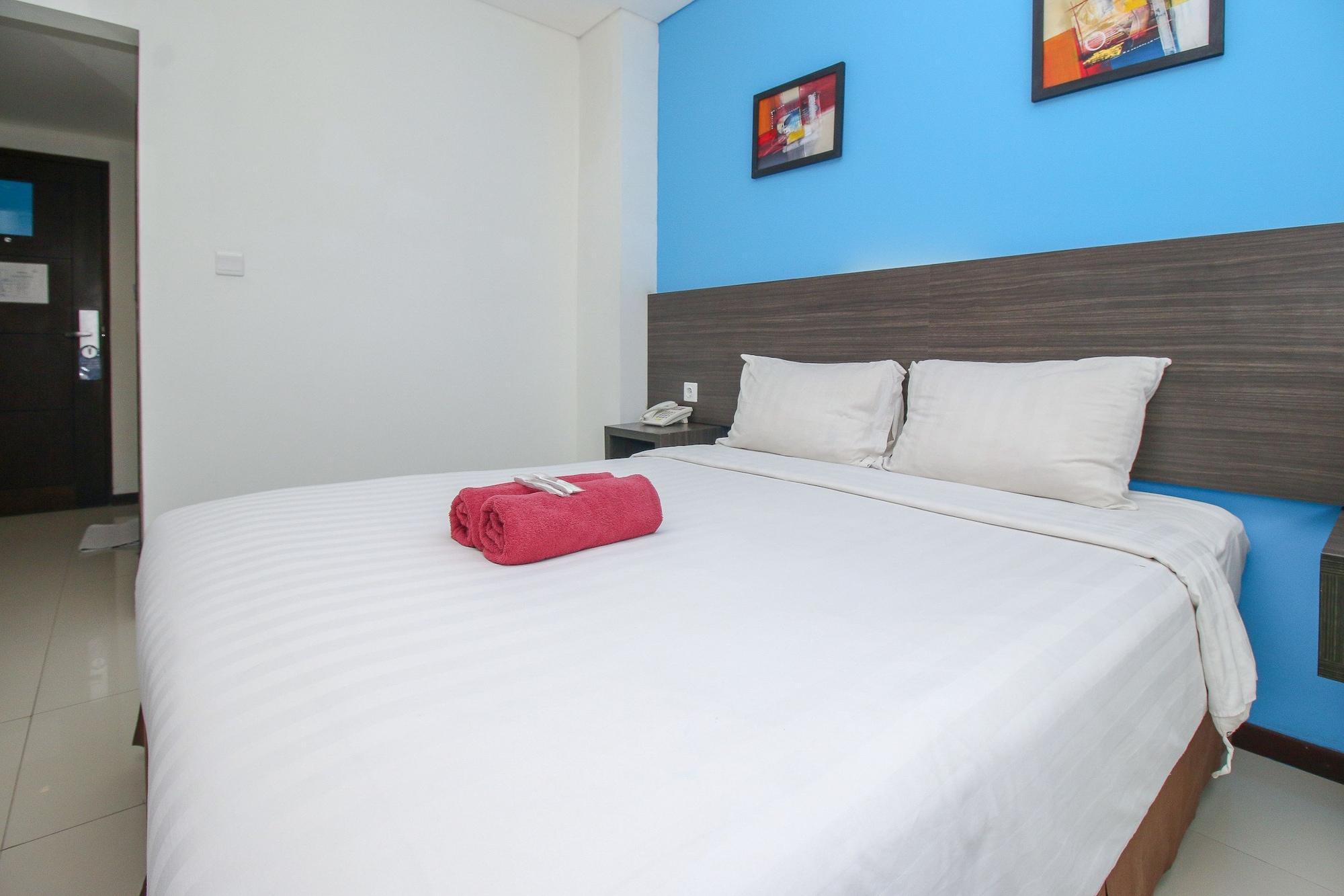 Pratama Hotel & Convention Mataram Bagian luar foto