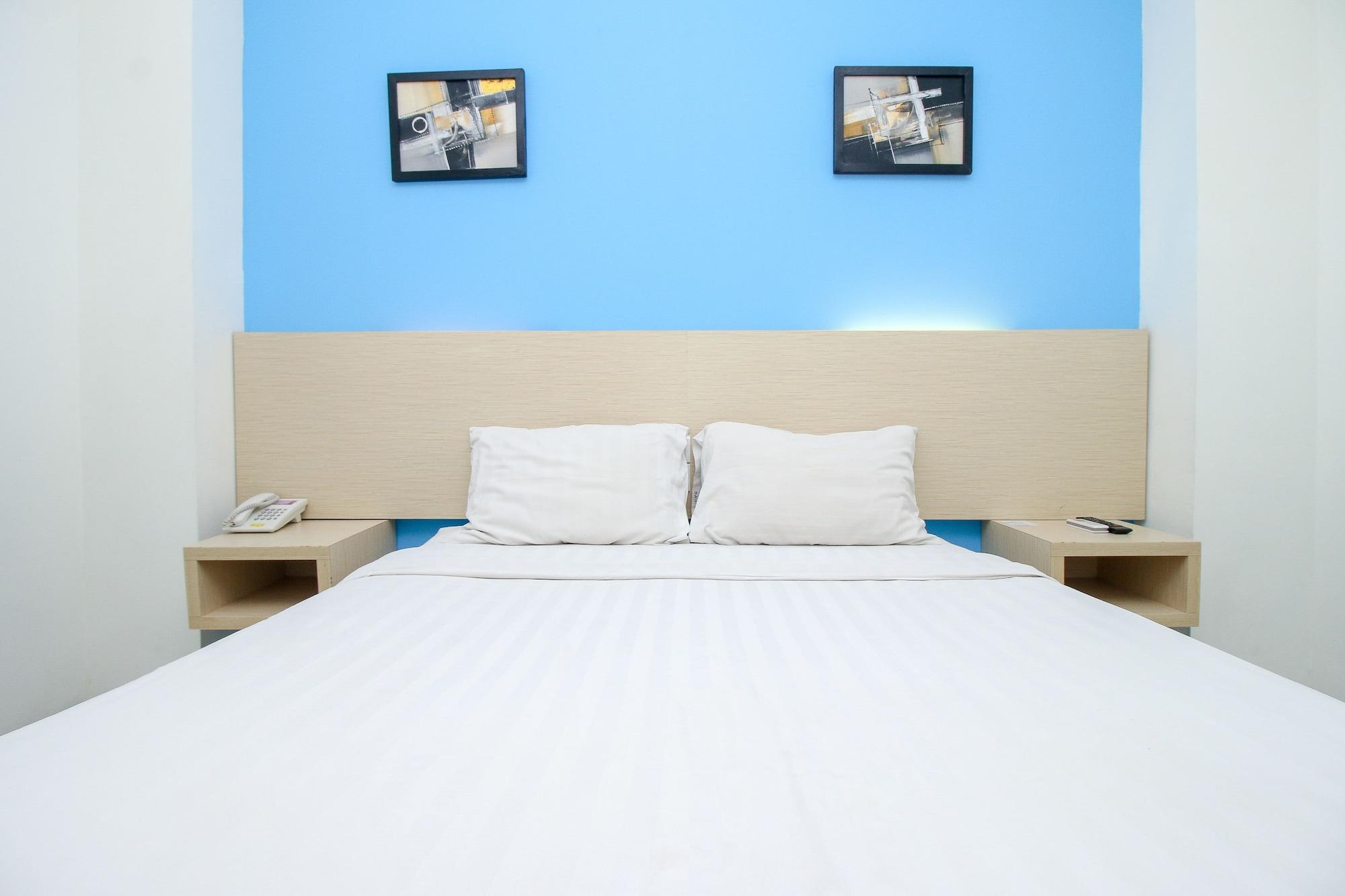 Pratama Hotel & Convention Mataram Bagian luar foto