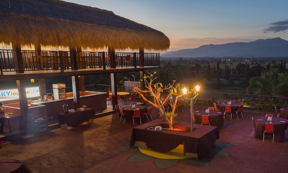 Pratama Hotel & Convention Mataram Bagian luar foto
