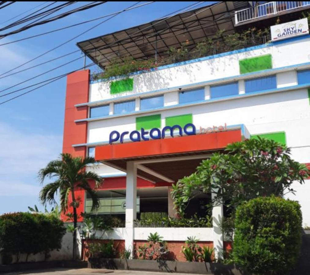 Pratama Hotel & Convention Mataram Bagian luar foto