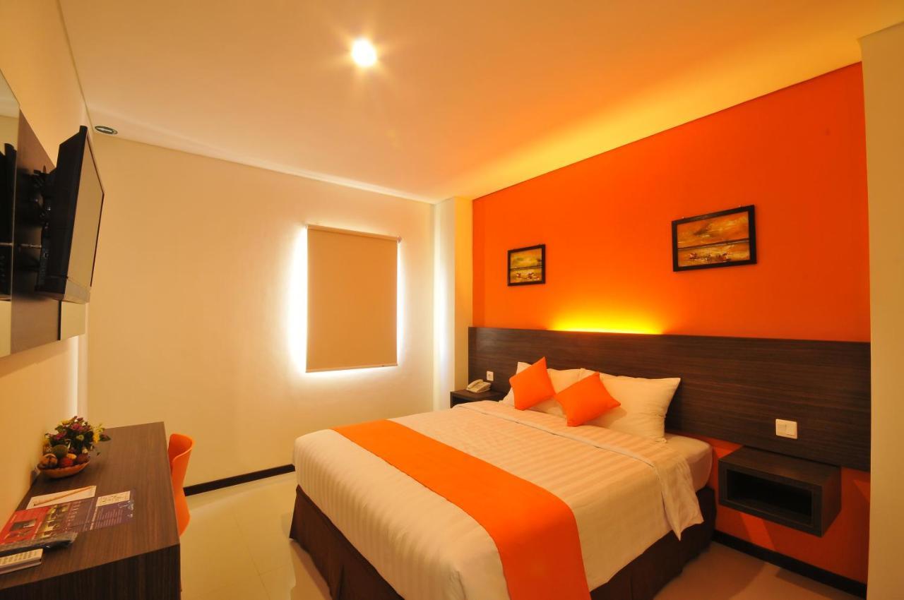 Pratama Hotel & Convention Mataram Bagian luar foto