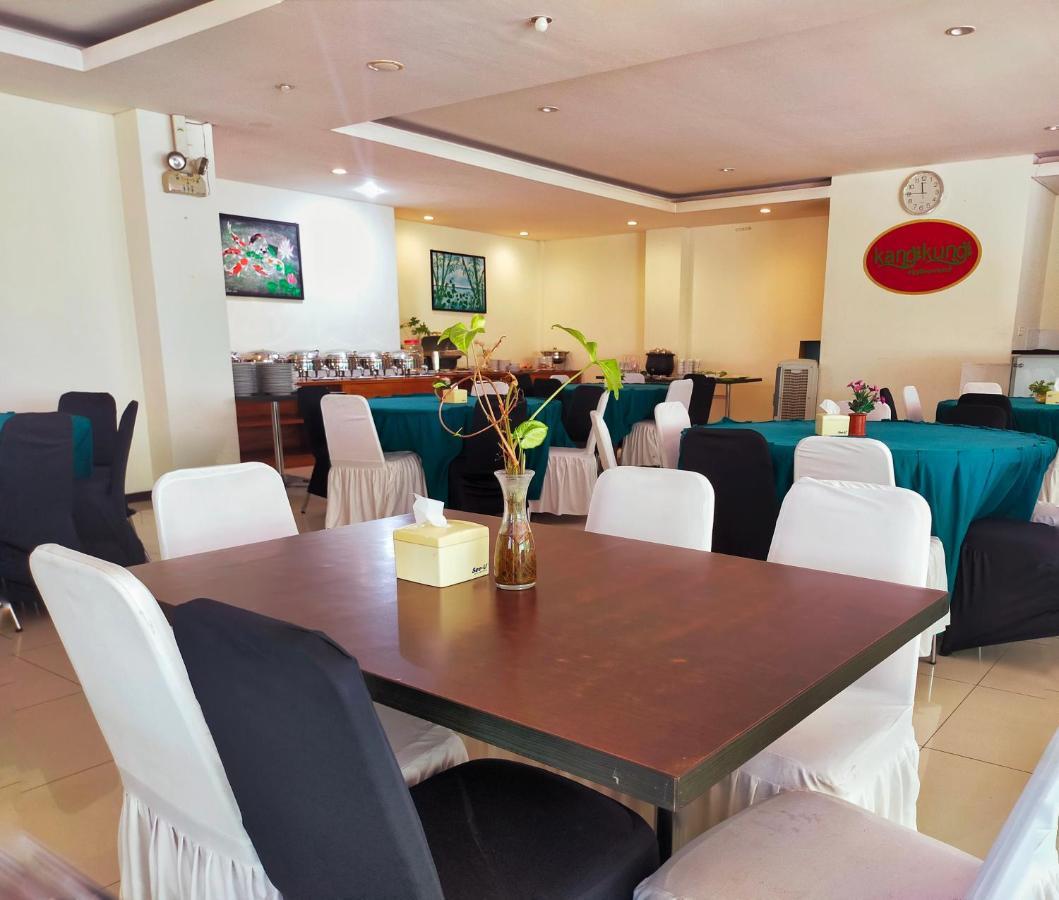 Pratama Hotel & Convention Mataram Bagian luar foto