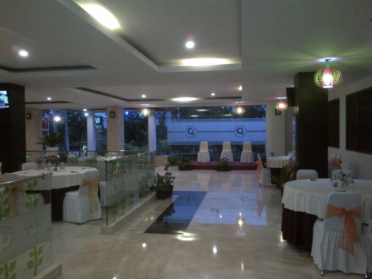 Pratama Hotel & Convention Mataram Bagian luar foto