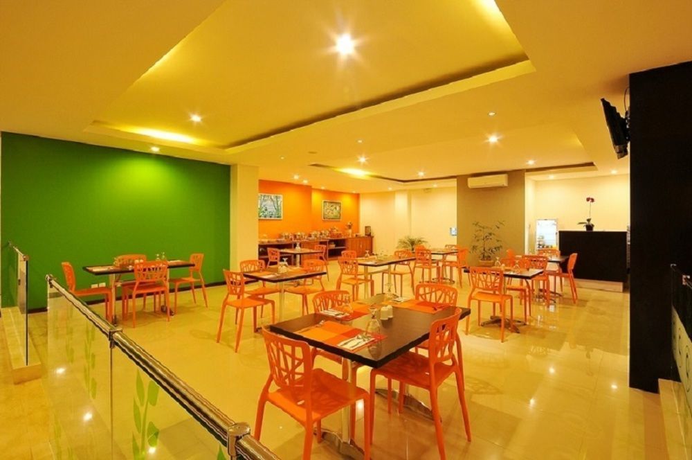 Pratama Hotel & Convention Mataram Bagian luar foto