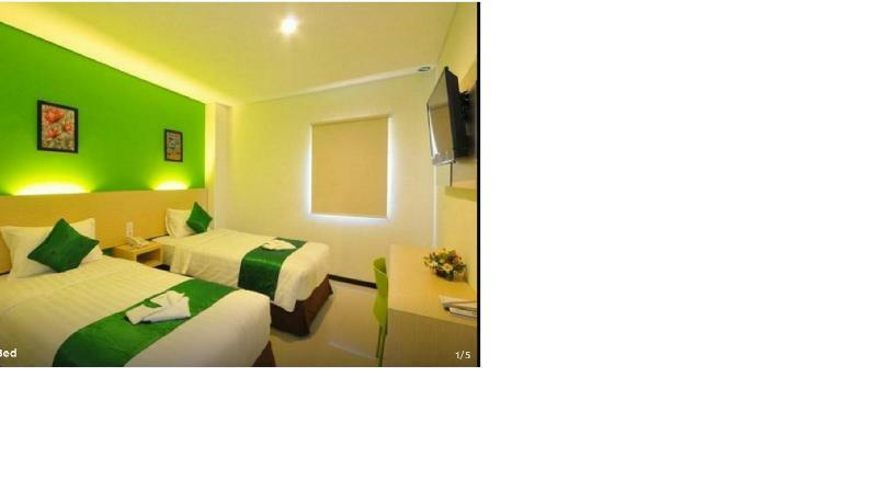 Pratama Hotel & Convention Mataram Bagian luar foto