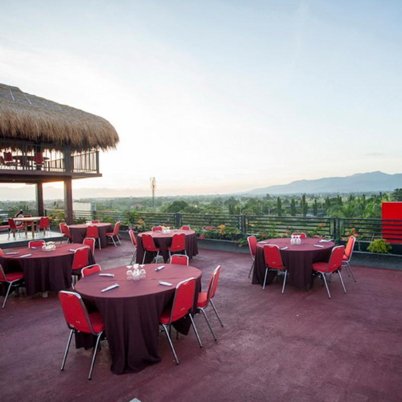 Pratama Hotel & Convention Mataram Bagian luar foto